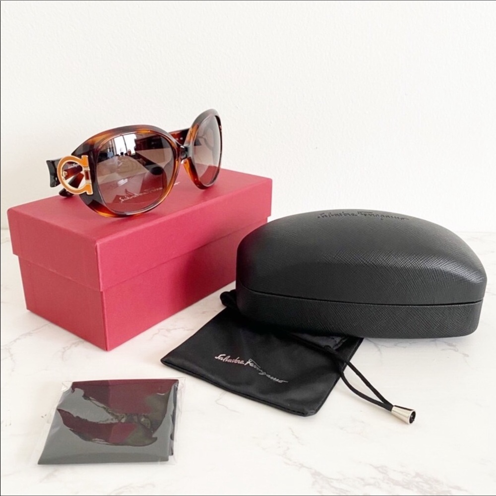 Ferragamo Sunglasses Tortoise Sunnies Oversized